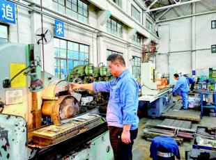 ��ˮ��󣺇��c����������g����ˮ呉��Ӱ����a(ch��n)